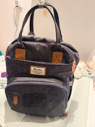 Pañalera tipo mochila Ruvalino Gris