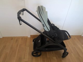Carrito Bugaboo Dragonfly con funda de invierno