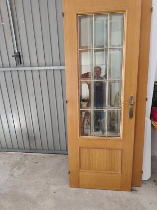 Puertas de madera con cristal  Ideal para vivienda