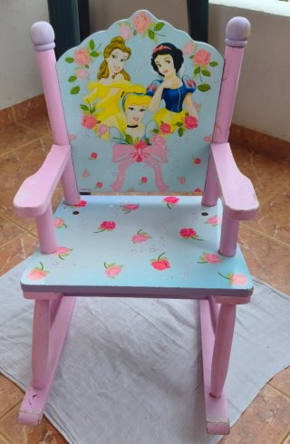 Mecedora Infantil Princesas Disney