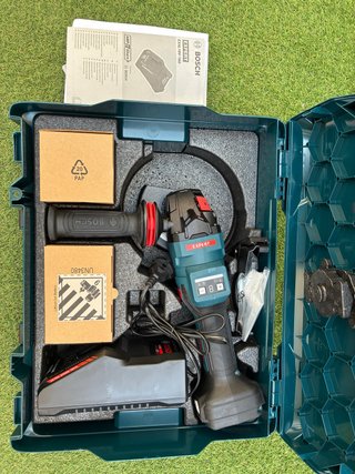 Amoladora Bosch Expert 18V.15 ps nueva