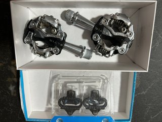 Pedales SPD Eltin con calas