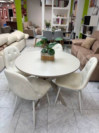 Pack Comedor: Mesa Redonda y 4 Sillas