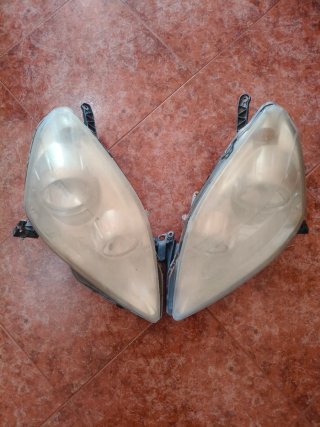 Faros delanteros Opel Zafira B