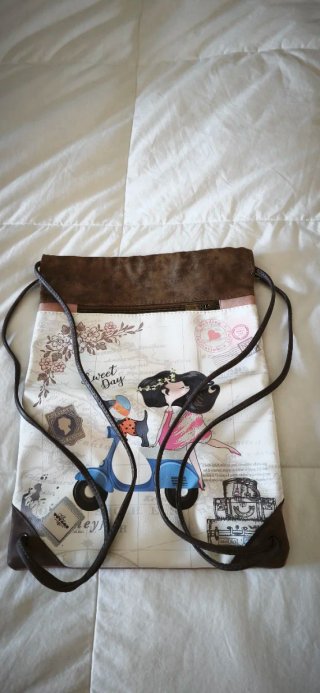 Mochila de paseo con estampado