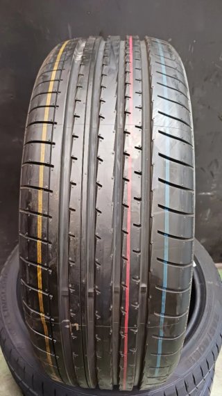 215/55 R18 95V YOKOHAMA BLUEARTH-XT AE61