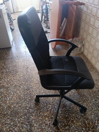 Silla de escritorio negra