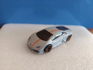 hot wheels lamborghini huracan lp