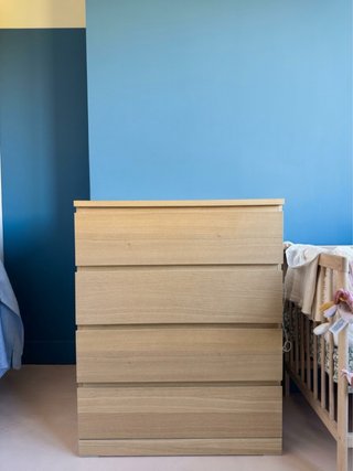 Cómoda Ikea STORKLINTA 70x50x98
