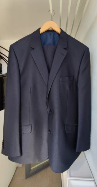 Traje de hombre azul Talla 52 chaqueta 46 pantalón