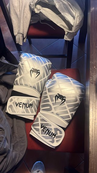 Guantes de Boxeo Venum Contender 14 oz