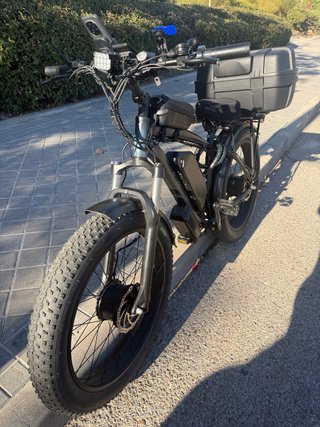 Bicicleta Eléctrica Negra