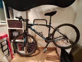 Bicicleta de Montaña B-PRO Negra y Azul.