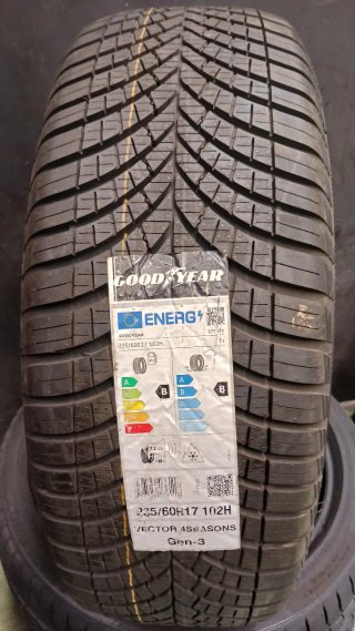 235/60 R17 102H GOODYEAR VECTOR 4SEASONS GEN-3