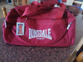 Macuto de gimnasio Lonsdale rojo