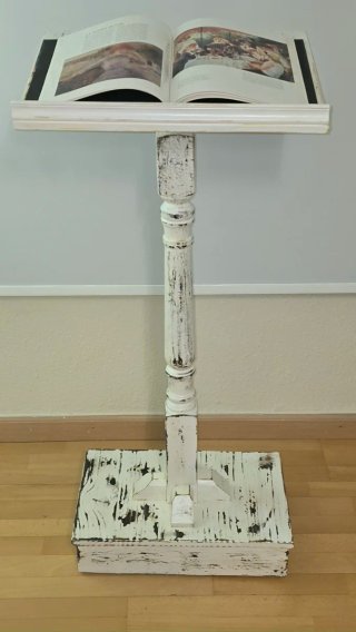 Atril de Madera Reciclada Estilo Clásico