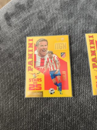 Carta Panini MGK Stars on 25 - Forlán