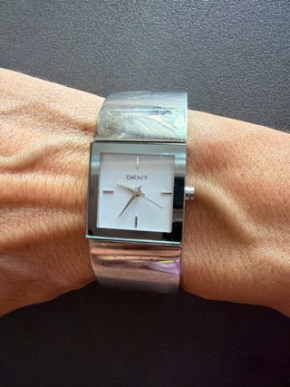 Reloj DKNY Plateado