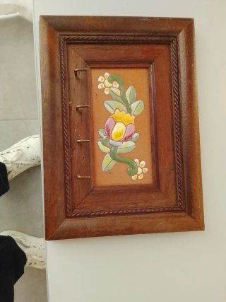 Perchero de pared de madera
