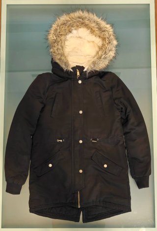 Parka H&M para niña, acolchada y repelente al agua