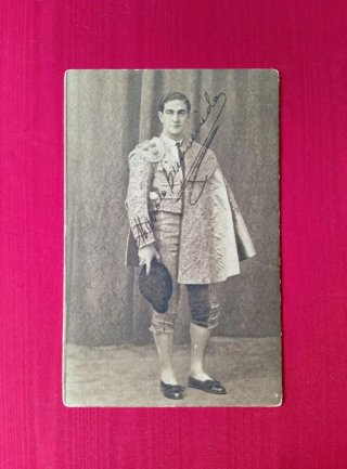 MANOLO BIENVENIDA Tarjeta biográfica