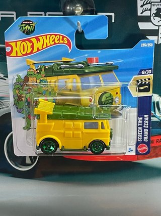 Hot Wheels TMNT Party Wagon