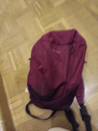 Mochila pequeña morada