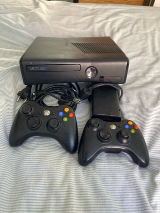 Xbox 360 120GB con 2 mandos