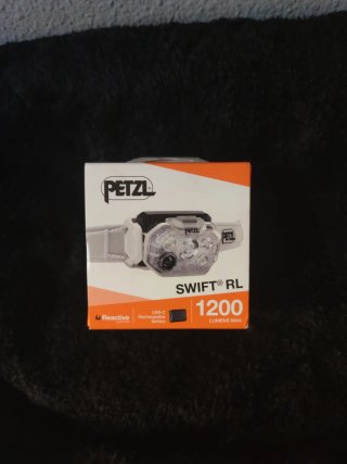 Frontal Petzl Swift RL 1200 Lúmenes