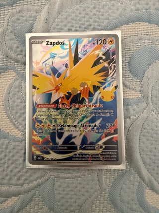 Carta Pokémon Zapdos 133/128 30 Aniversario 🇪🇸
