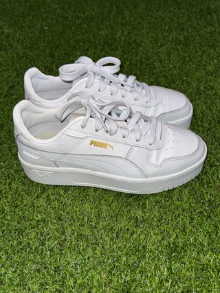Zapatillas PUMA Carina Street Talla 37.