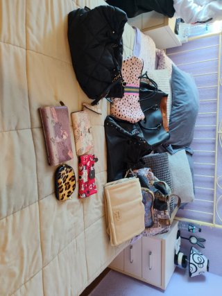 Bolsos y carteras a buen precio