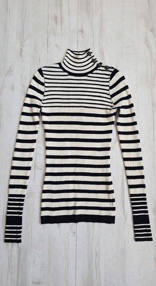 Jersey de rayas blanco y negro
