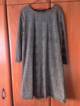 Vestido Stradivarius Gris Estampado Talla L