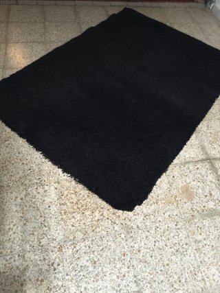 Alfombra Pelo Corto Negra 133x195 cm