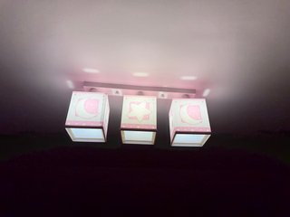 Lámpara Infantil de Techo Rosa