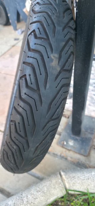 Neumático Michelin 100/80/16