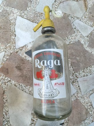 Sifón antiguo Raga