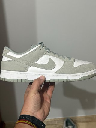 Zapatillas Nike Gris y Blanco