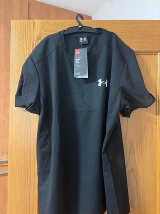 Camiseta Under Armour Negra