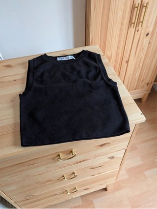 Top Zara negro de canalé
