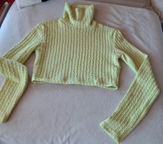 Top manga larga Bershka verde