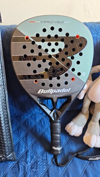 Pala Bullpadel Hack Comfort 26