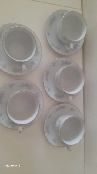 Set de 5 tazas de café con platos