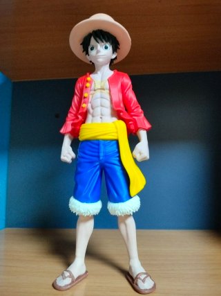 Figura Luffy One Piece Impresa en 3D Mide 27 cm