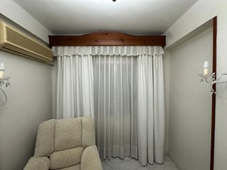 Cortinas con Galería de Madera