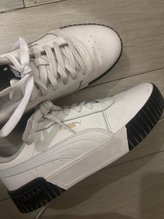 Zapatillas Puma Carina Blancas y Negras