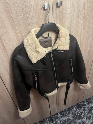Chaqueta Zara con borreguillo