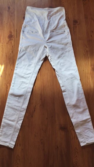 Pantalones vaqueros premamá blancos