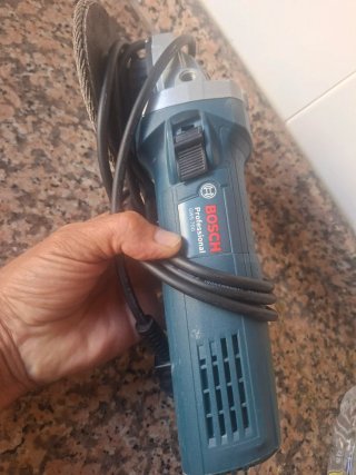 Radial Bosch Professional GWS 700